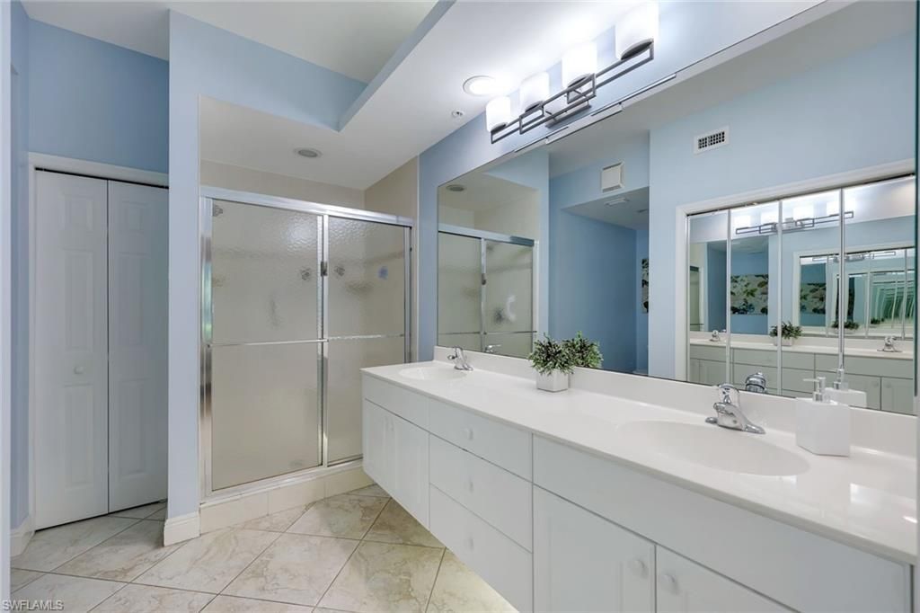 2350 Hidden Lake Ct, Unit 8511, Naples, FL 34112 Photo