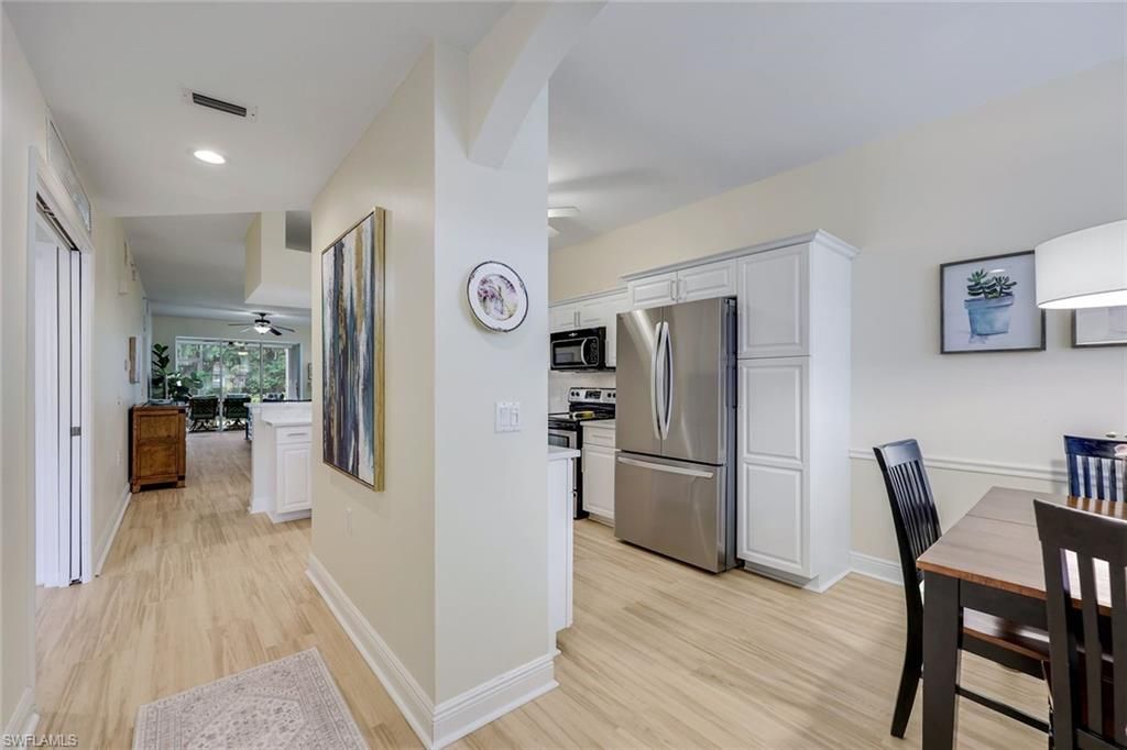 2350 Hidden Lake Ct, Unit 8511, Naples, FL 34112 Photo