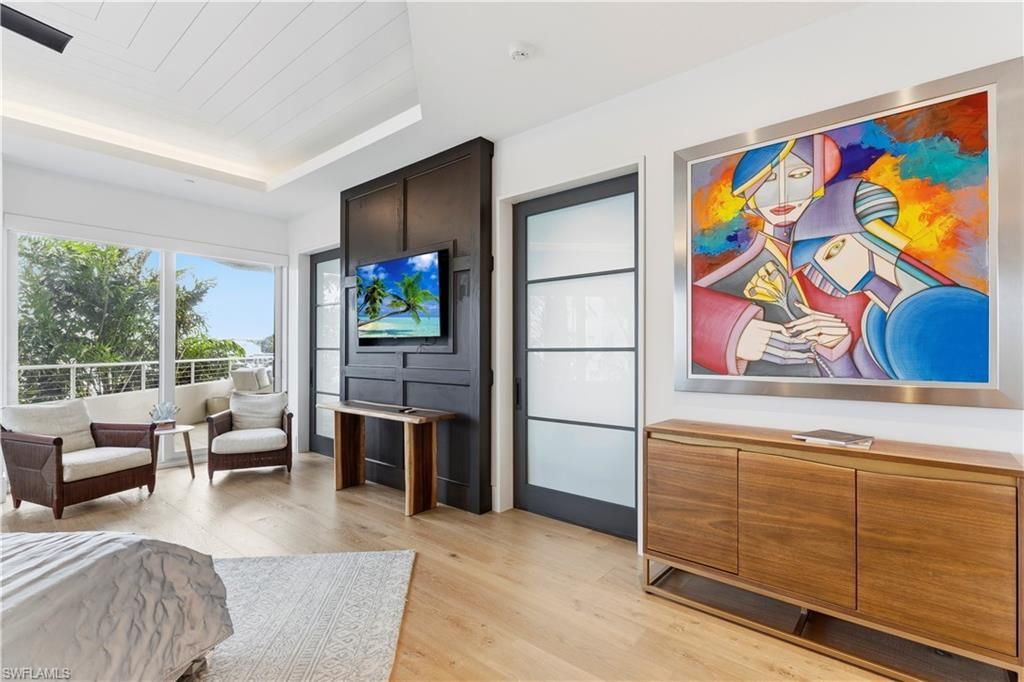 909 10th St S, Unit 201, Naples, FL 34102 Photo