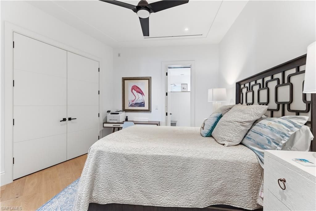 909 10th St S, Unit 201, Naples, FL 34102 Photo