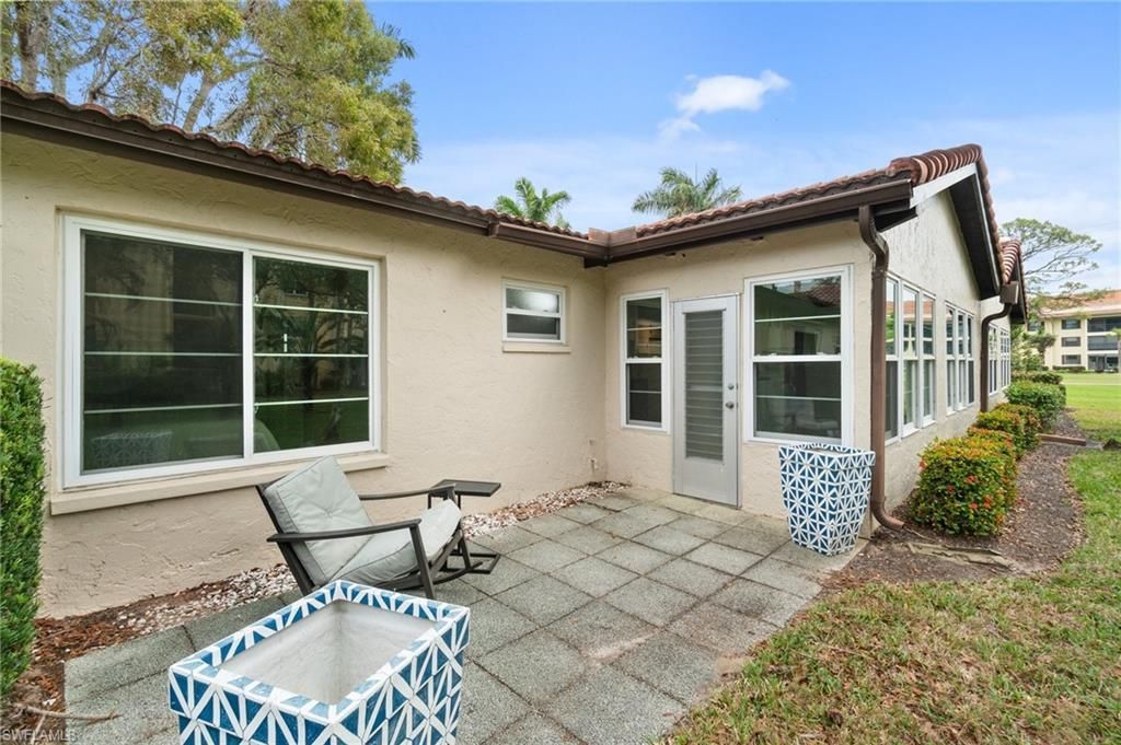 1094 Forest Lakes Dr, Naples, FL 34105 Photo