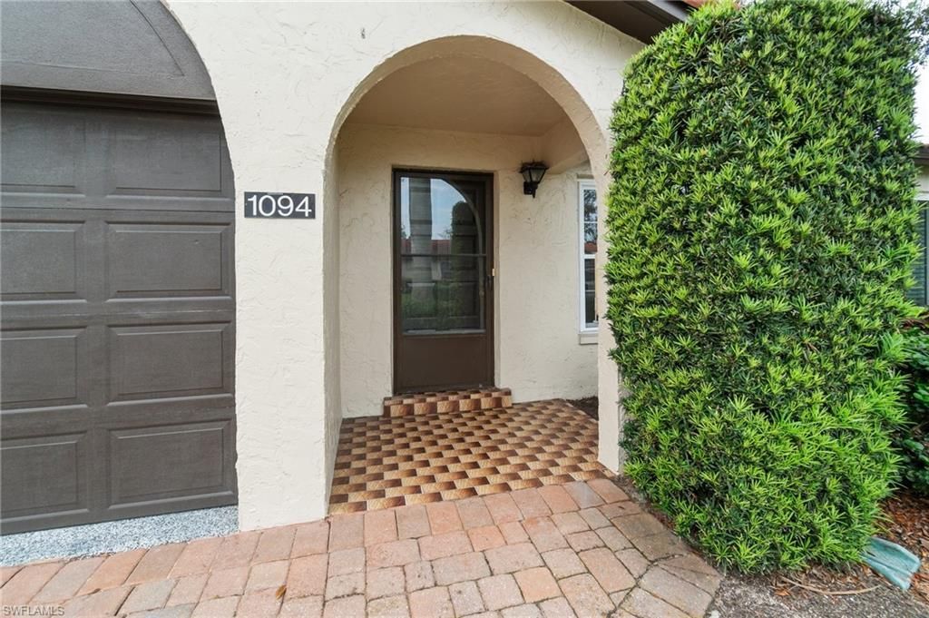 1094 Forest Lakes Dr, Naples, FL 34105 Photo