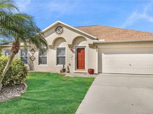 817 SW Kappa Avenue, Port St Lucie, FL 34953