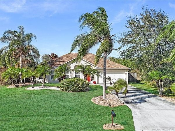 817 SW Kappa Avenue, Port St Lucie, FL 34953