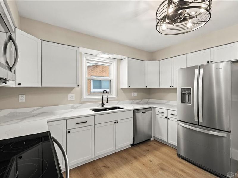 100 Crowthers Drive, Hamilton, OH 45013 Photo 10