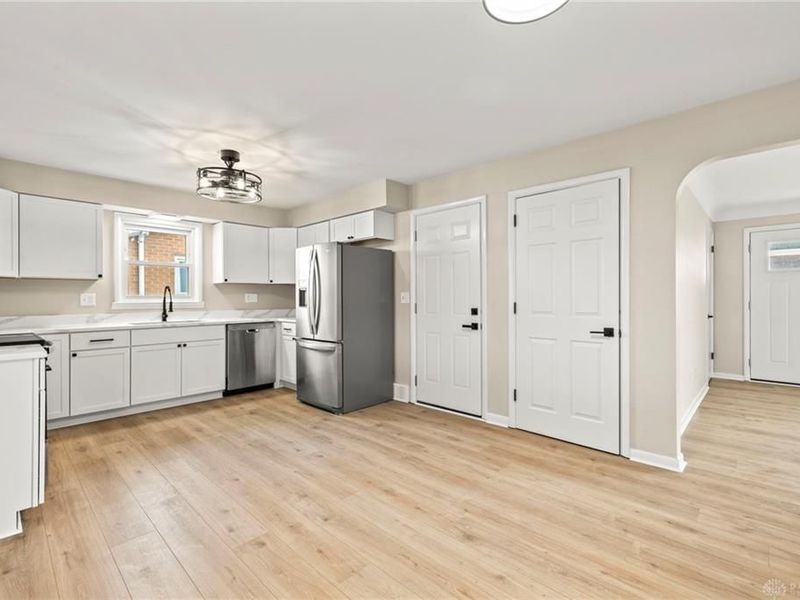 100 Crowthers Drive, Hamilton, OH 45013 Photo 9