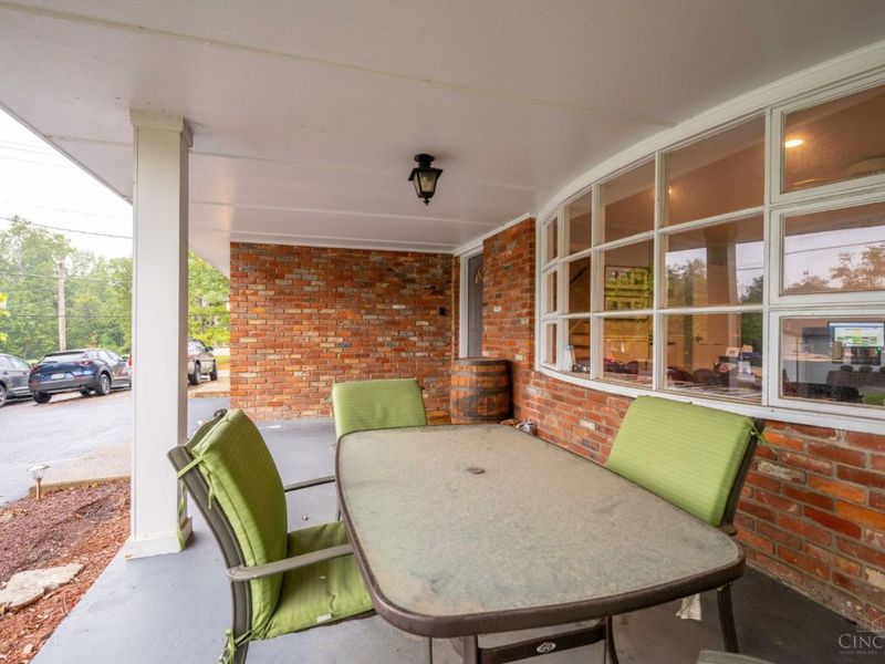 1 Crestview Drive, Milford, OH 45150 Photo 5