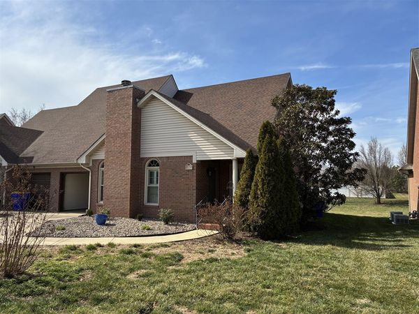 804 Steeplechase Way , Bowling Green, KY 42103