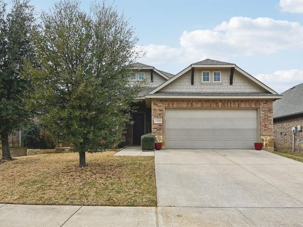 11828 Bexley Drive, Burleson, TX 76028
