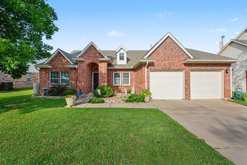 3509 Mustang Drive, Denton, TX 76210 Main Photo
