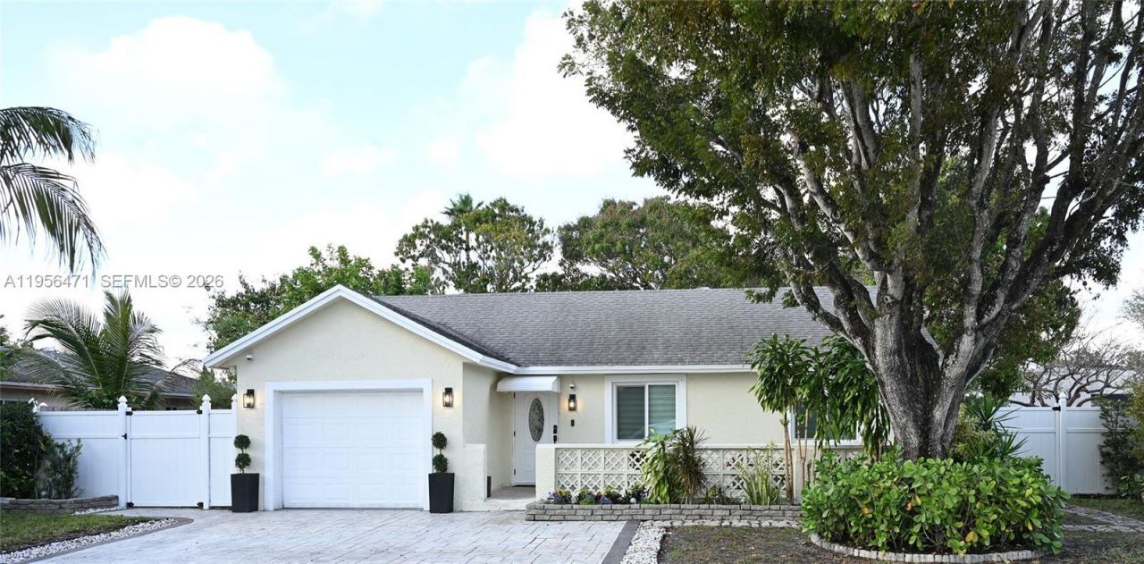 7105 SW 3rd Ct, North Lauderdale, FL 33068 Photo