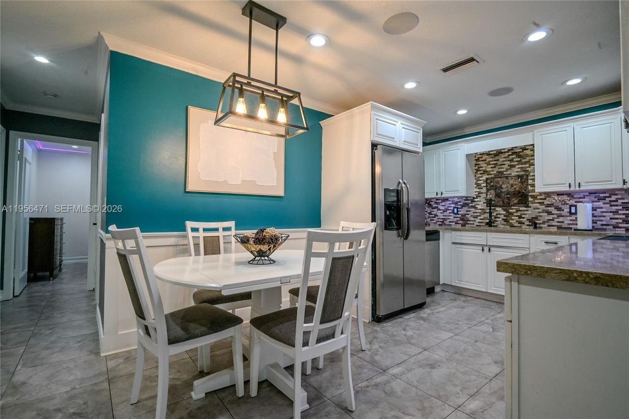 7105 SW 3rd Ct, North Lauderdale, FL 33068 Photo