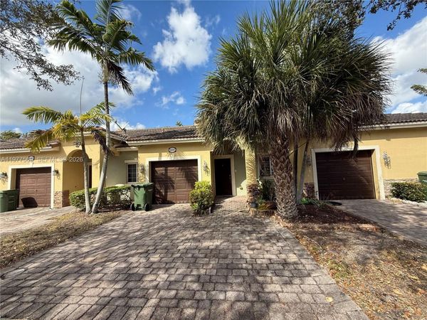 3227 NE 11th Dr , Unit 3227, Homestead, FL 33033