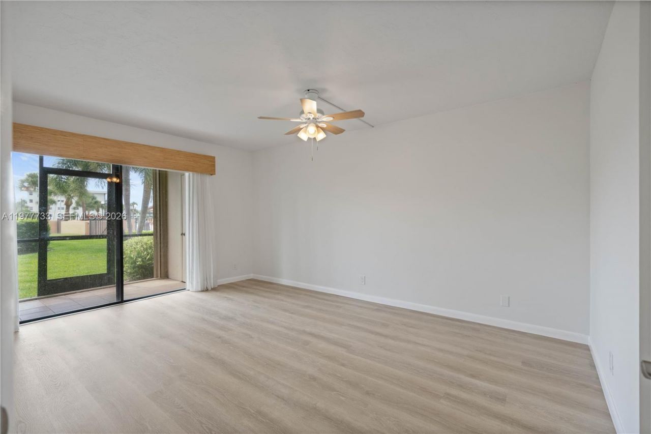 1036 Us Highway 1, Unit 116, North Palm Beach, FL 33408 Photo