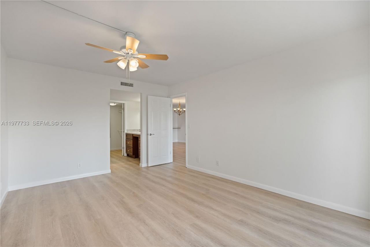 1036 Us Highway 1, Unit 116, North Palm Beach, FL 33408 Photo