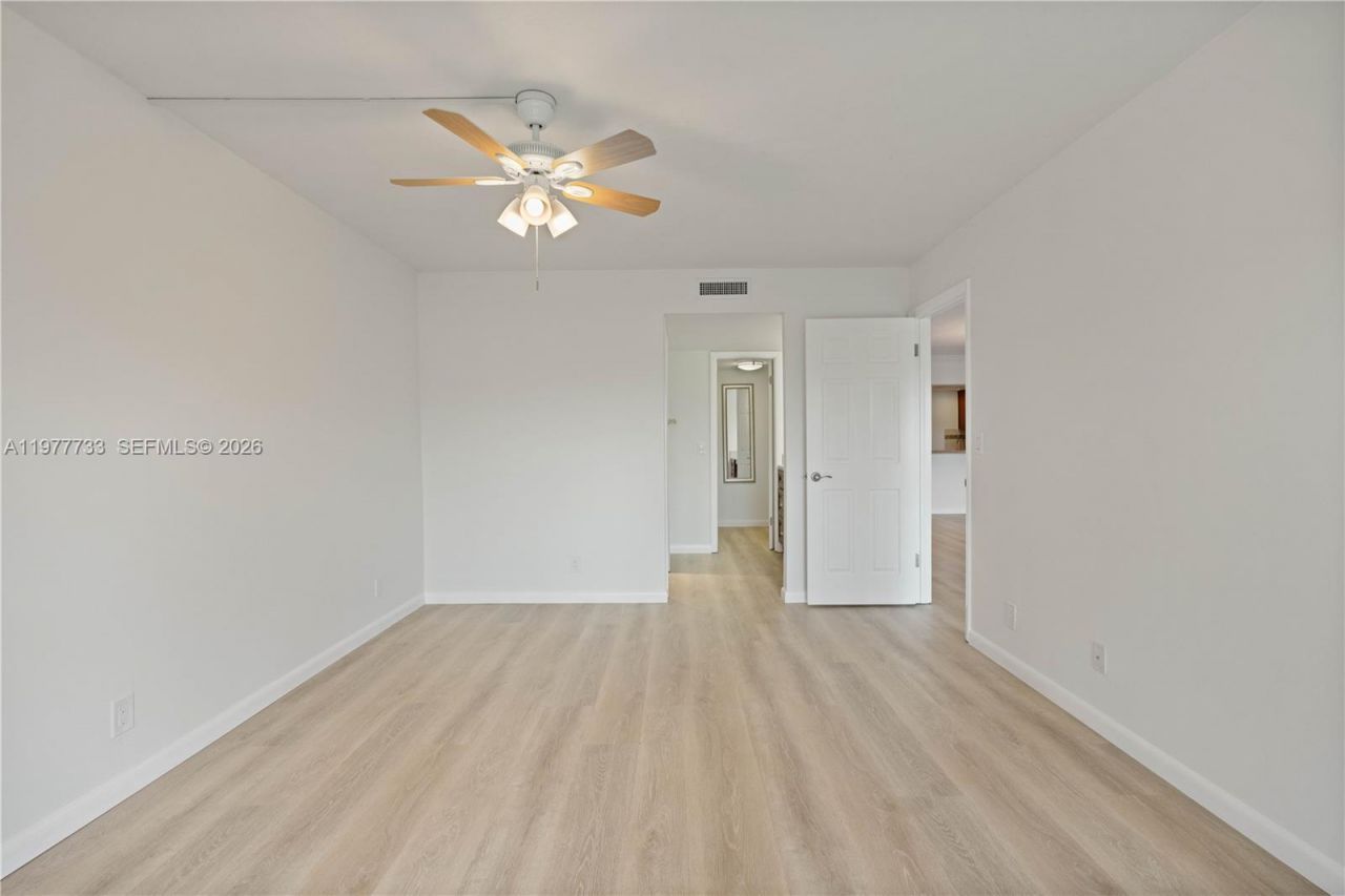 1036 Us Highway 1, Unit 116, North Palm Beach, FL 33408 Photo