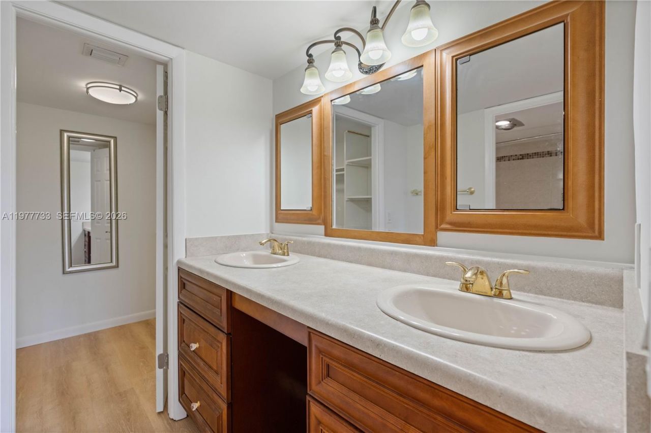 1036 Us Highway 1, Unit 116, North Palm Beach, FL 33408 Photo