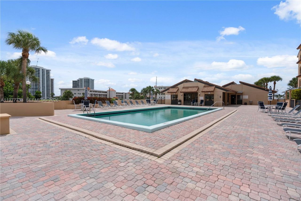 1036 Us Highway 1, Unit 116, North Palm Beach, FL 33408 Photo