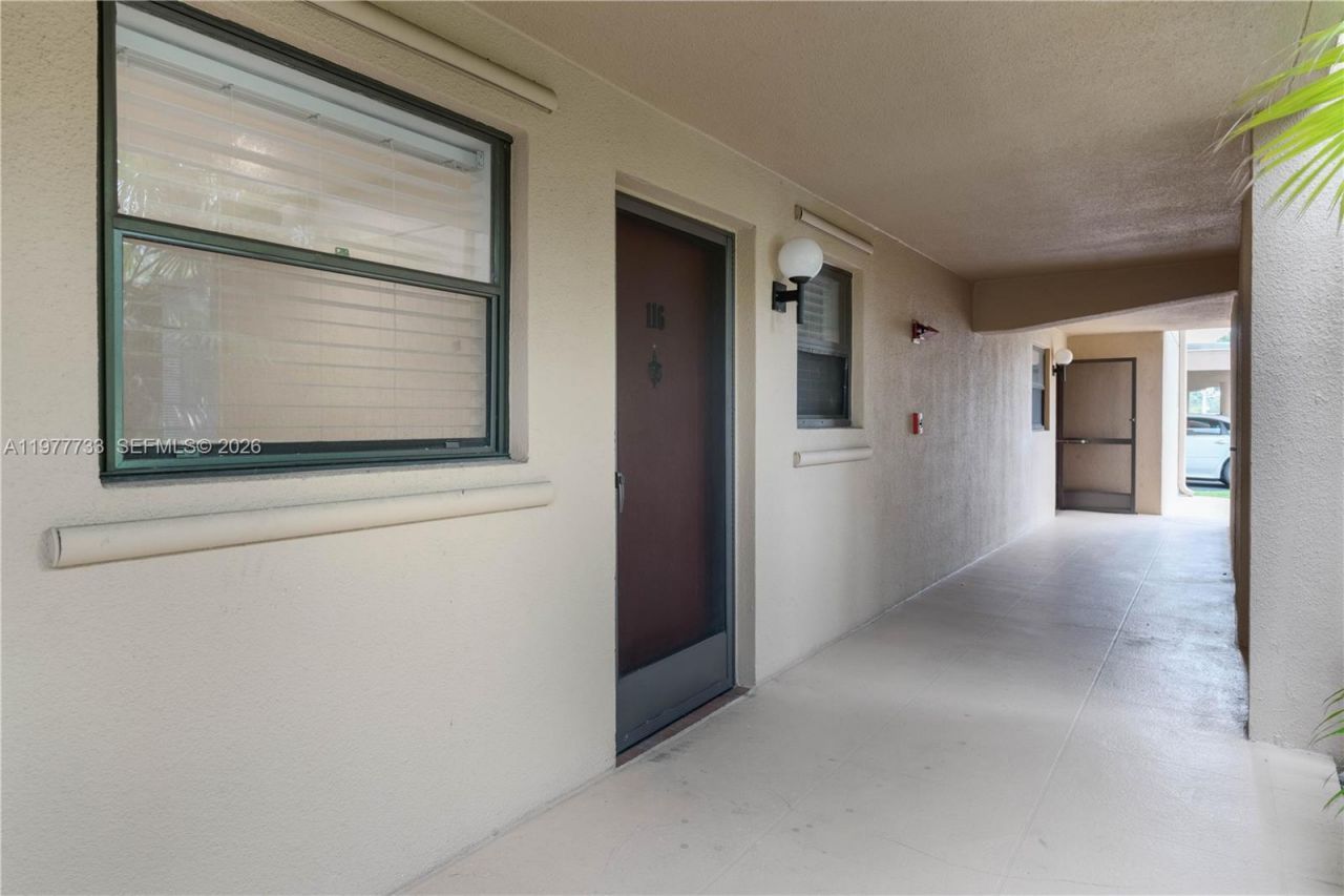 1036 Us Highway 1, Unit 116, North Palm Beach, FL 33408 Photo