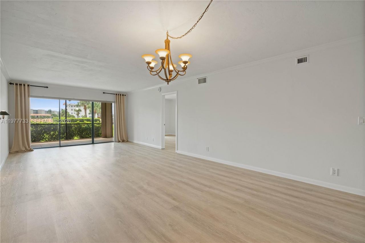 1036 Us Highway 1, Unit 116, North Palm Beach, FL 33408 Photo
