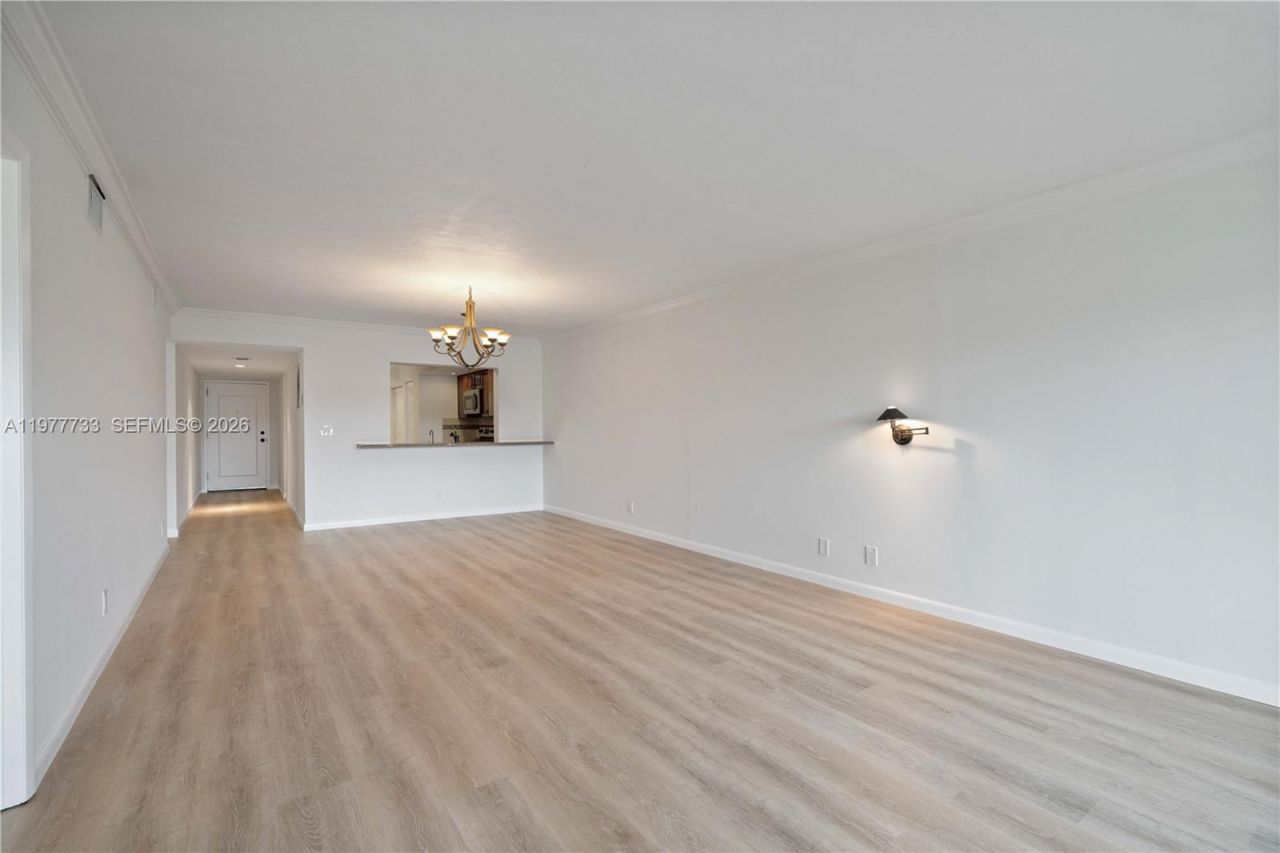 1036 Us Highway 1, Unit 116, North Palm Beach, FL 33408 Photo