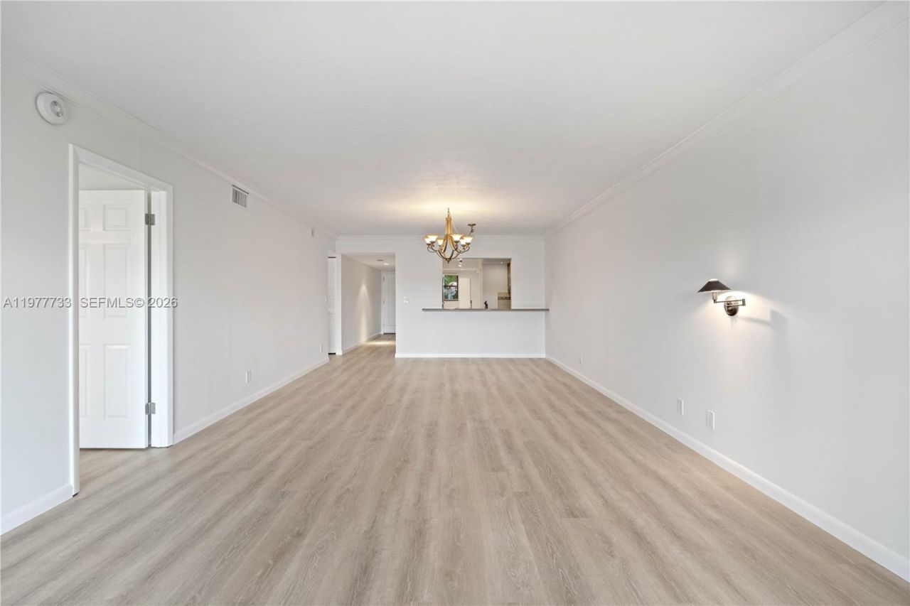 1036 Us Highway 1, Unit 116, North Palm Beach, FL 33408 Photo