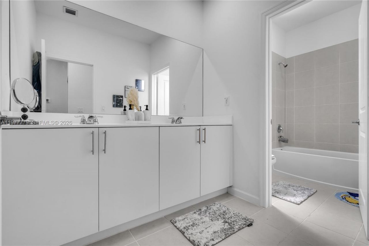 13629 SW 186th Ln, Miami, FL 33177 Photo