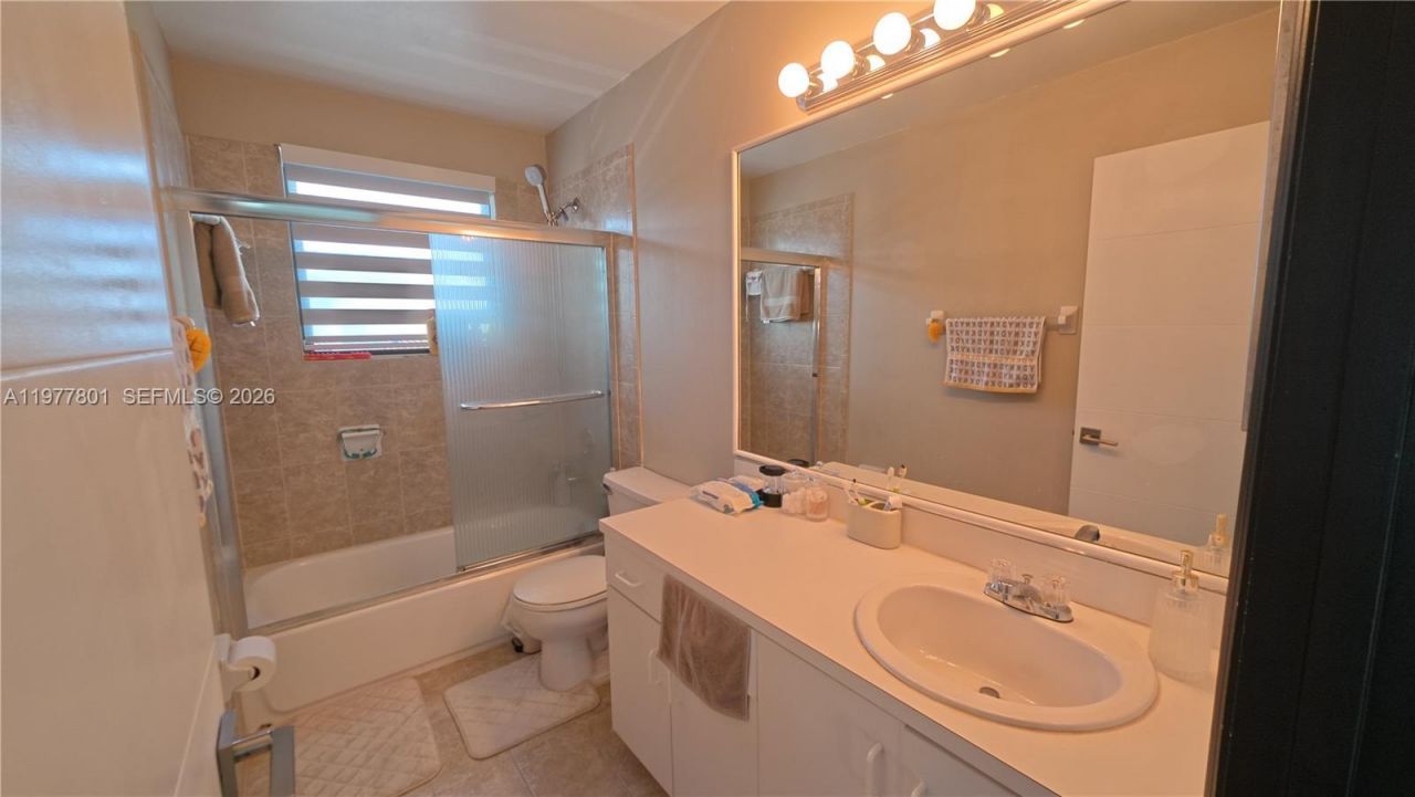 18197 SW 4th Ct, Pembroke Pines, FL 33029 Photo