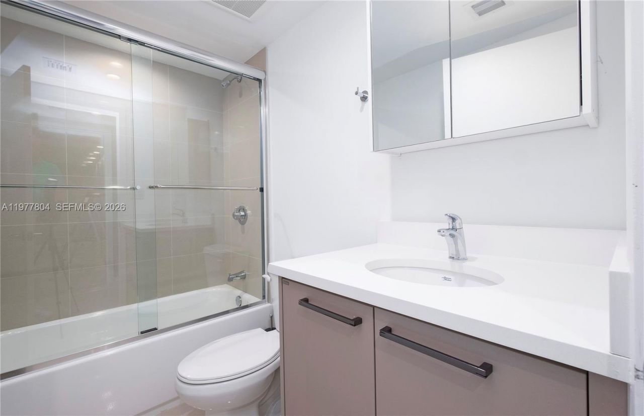 1150 101st St , Unit 403, Bay Harbor Islands, FL 33154 Photo