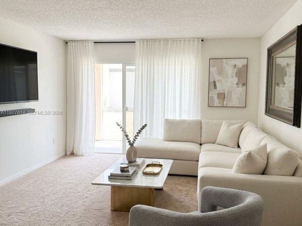 440 S Park Rd, Unit 4-102, Hollywood, FL 33021