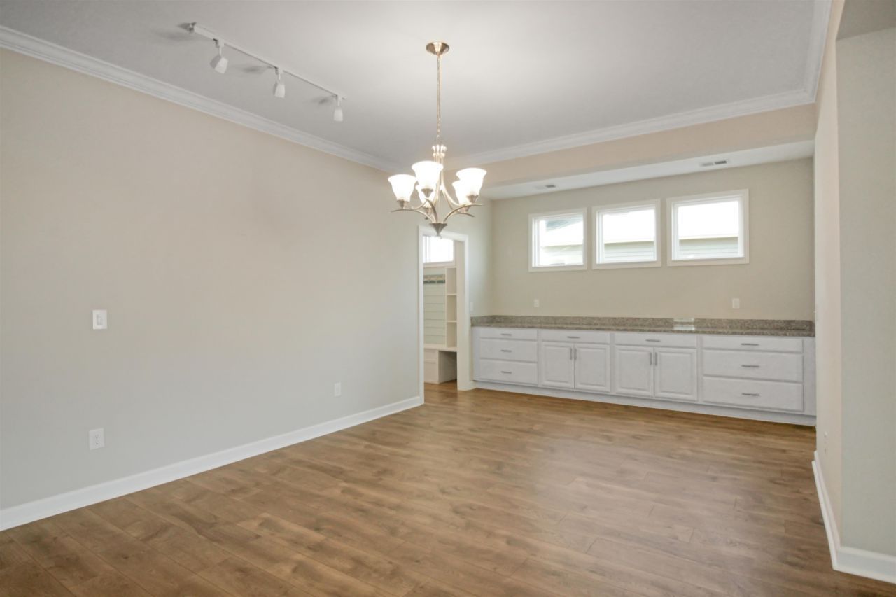 352 Switchgrass Loop Photo 13