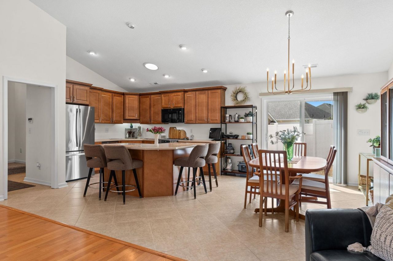 2494 Burning Tree Ln. Photo 12