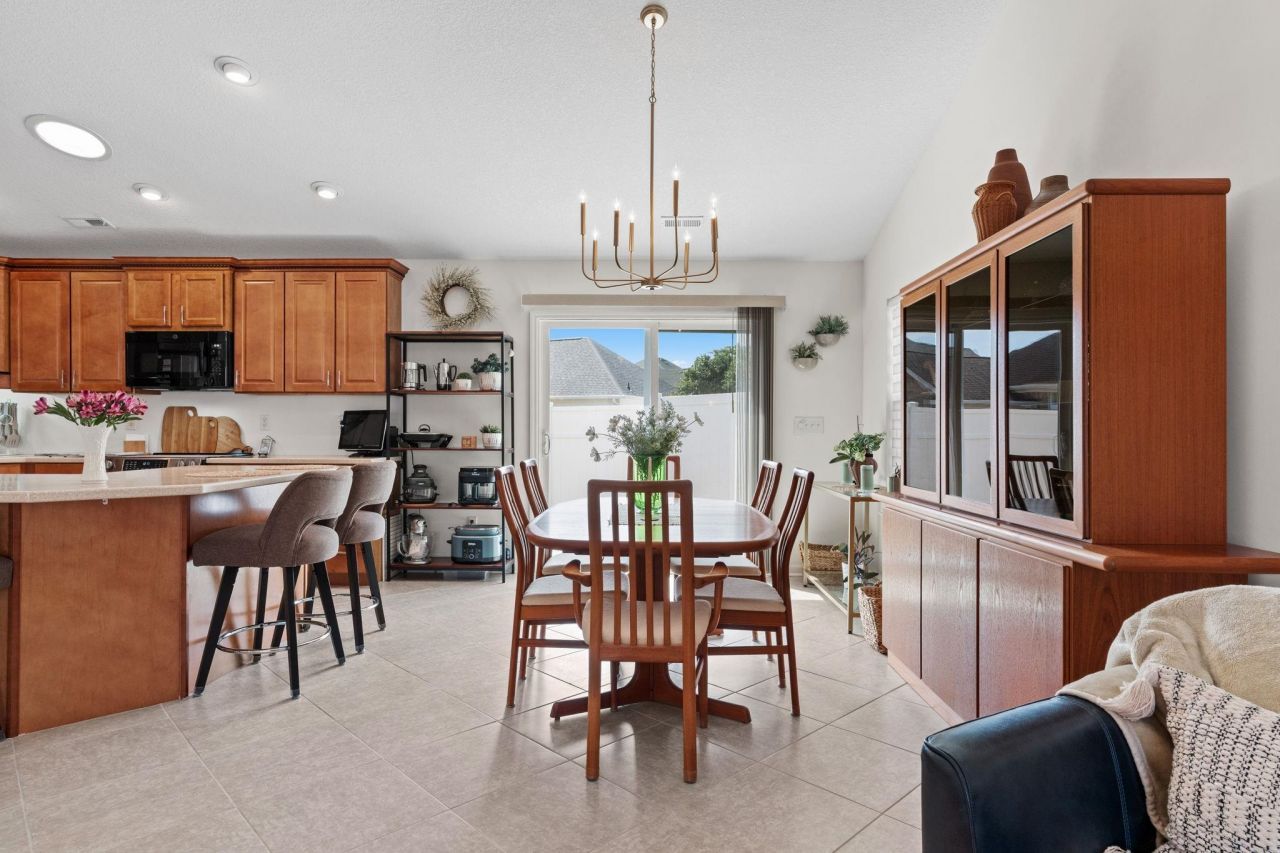 2494 Burning Tree Ln. Photo 13