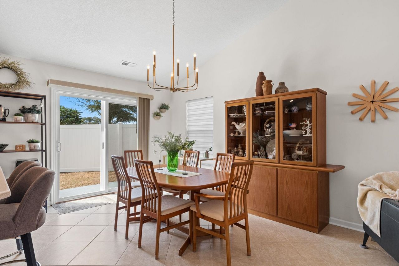 2494 Burning Tree Ln. Photo 14