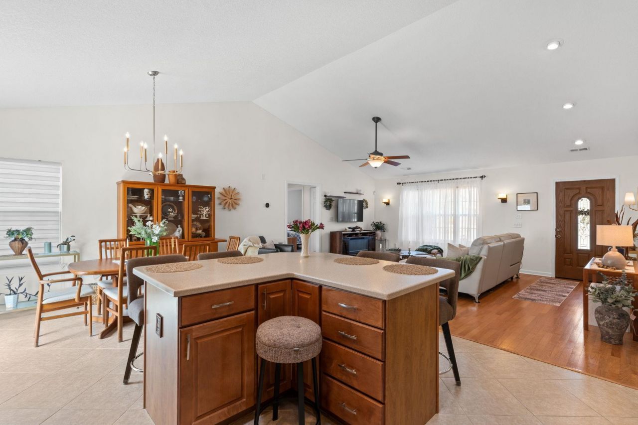 2494 Burning Tree Ln. Photo 19