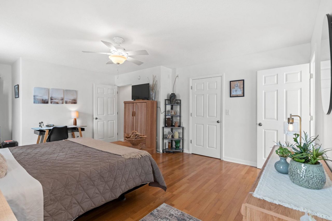 2494 Burning Tree Ln. Photo 23