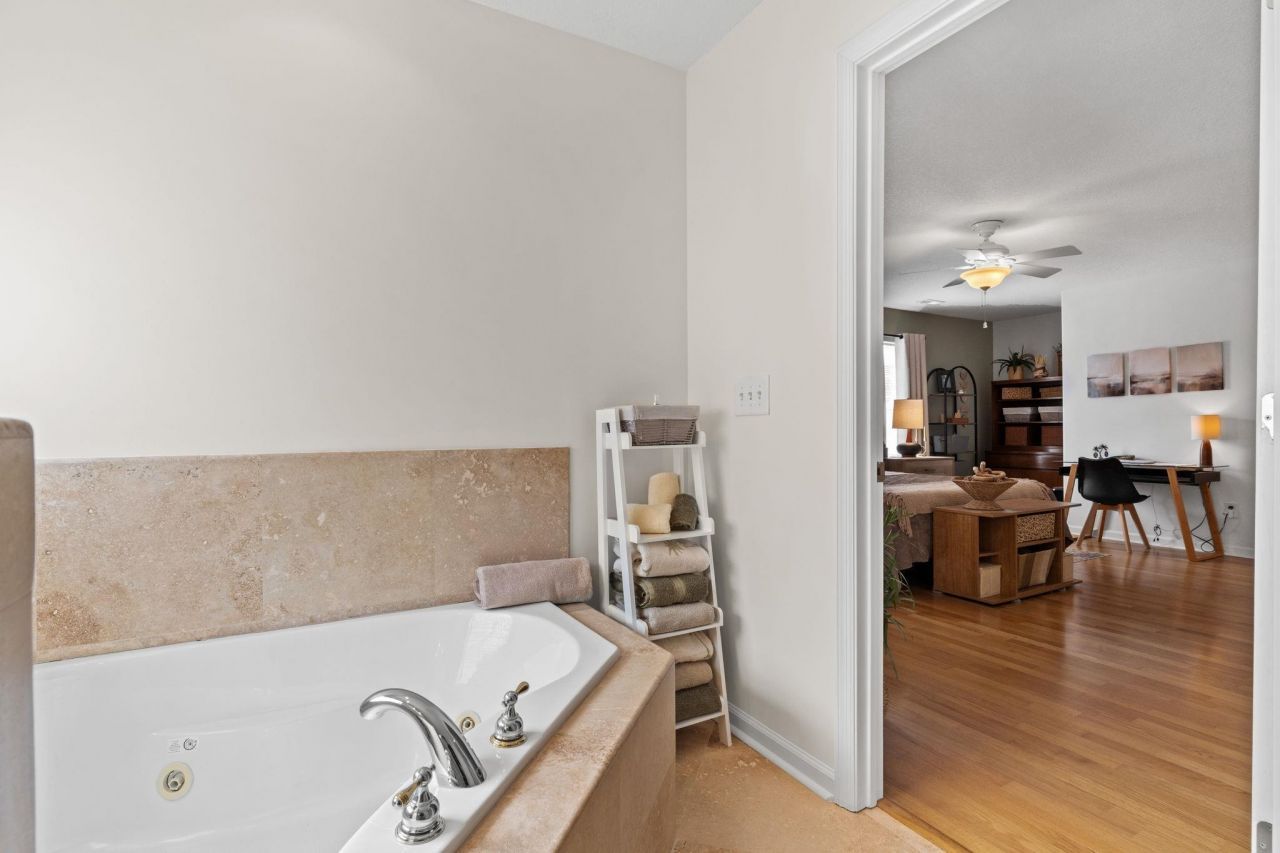 2494 Burning Tree Ln. Photo 26