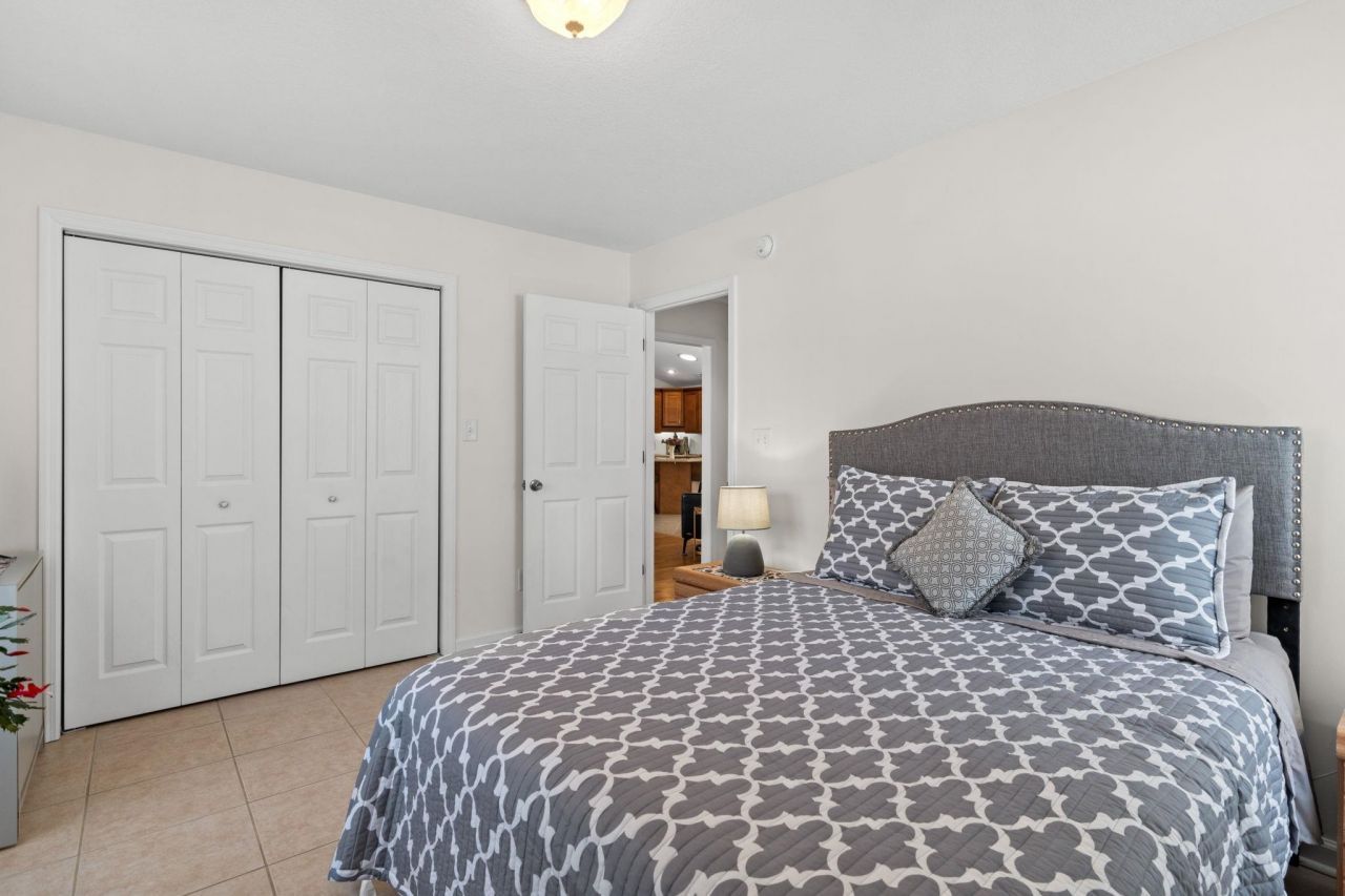 2494 Burning Tree Ln. Photo 30