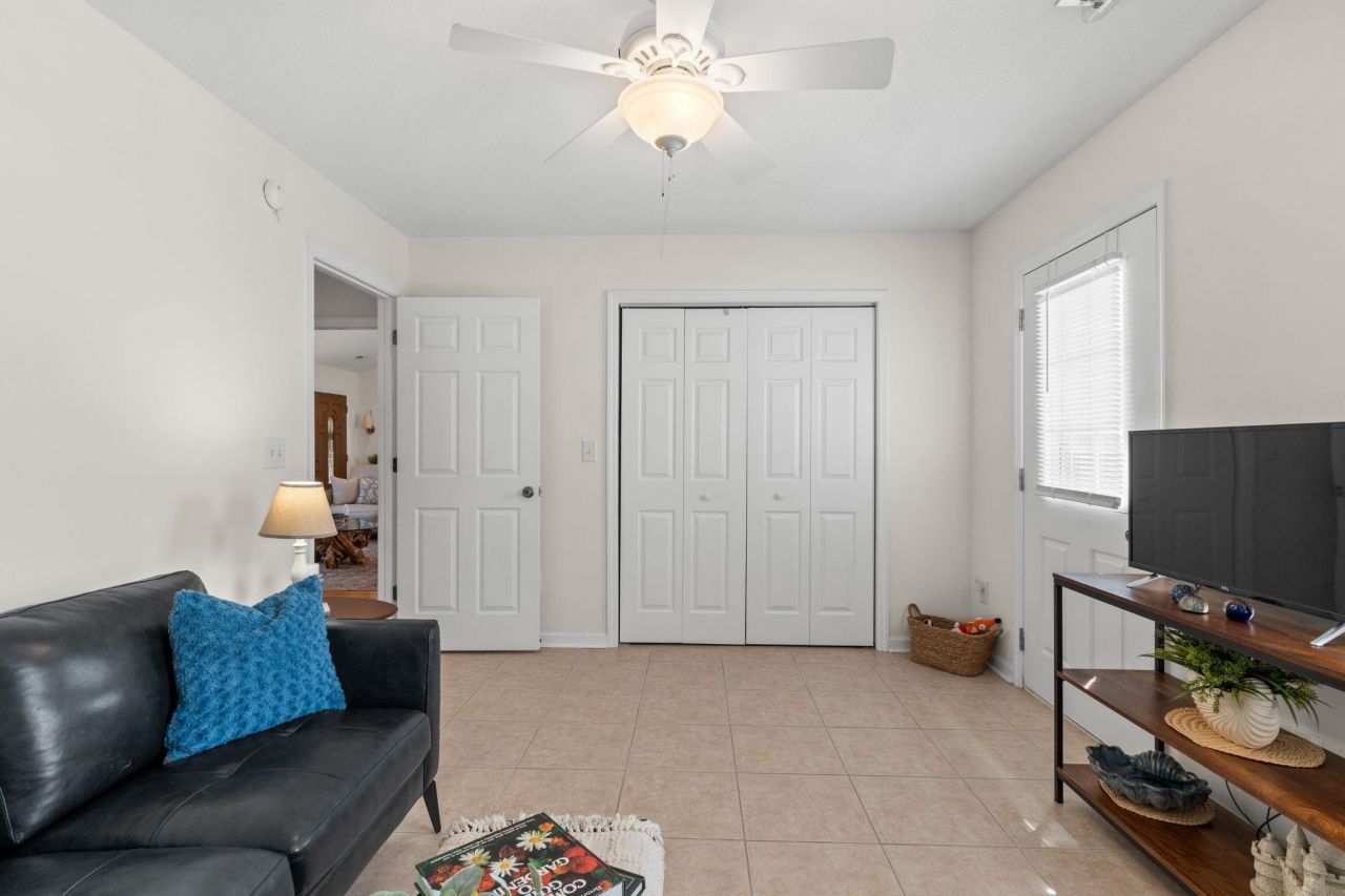 2494 Burning Tree Ln. Photo 32