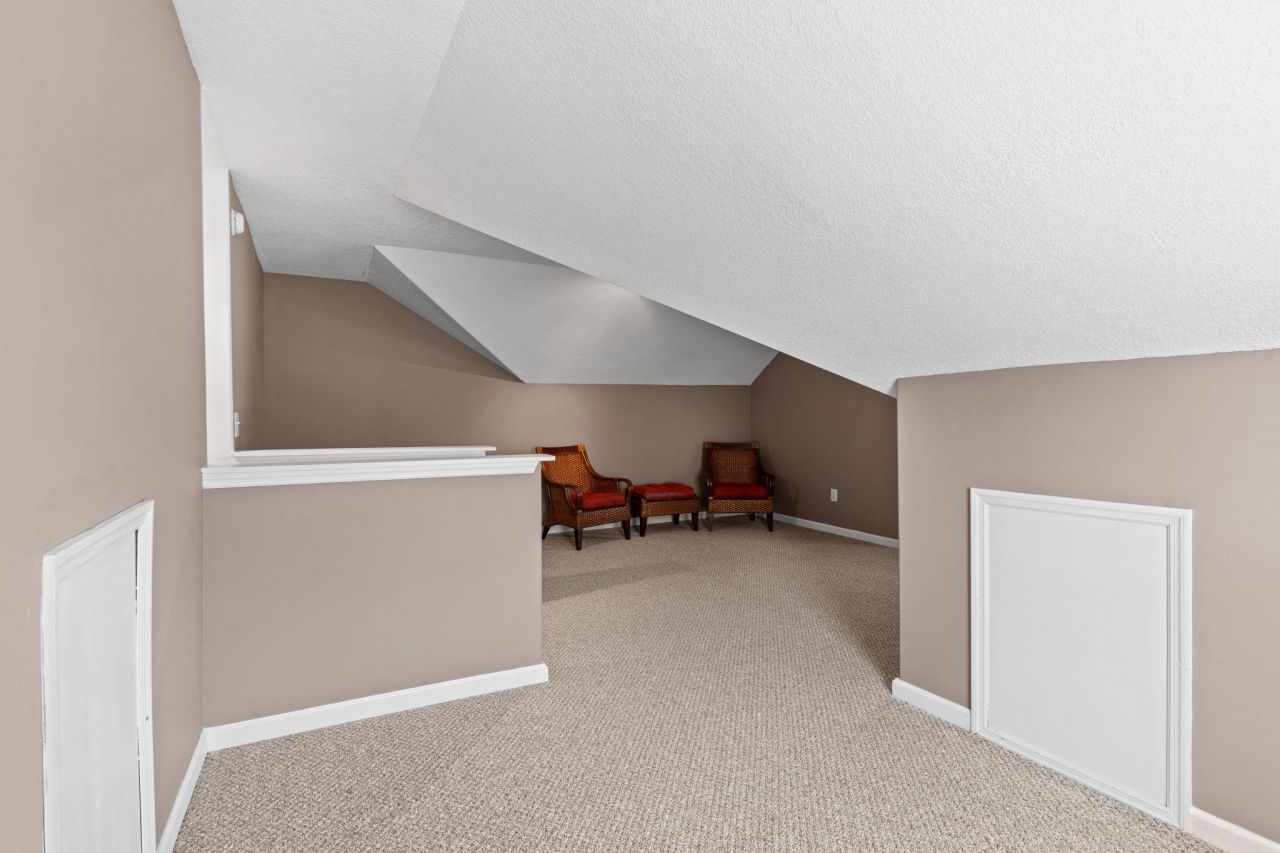 2494 Burning Tree Ln. Photo 36