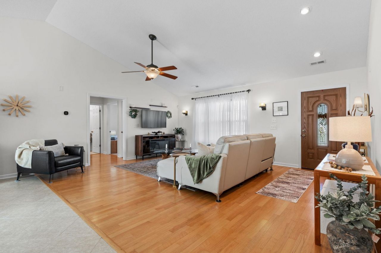 2494 Burning Tree Ln. Photo 8