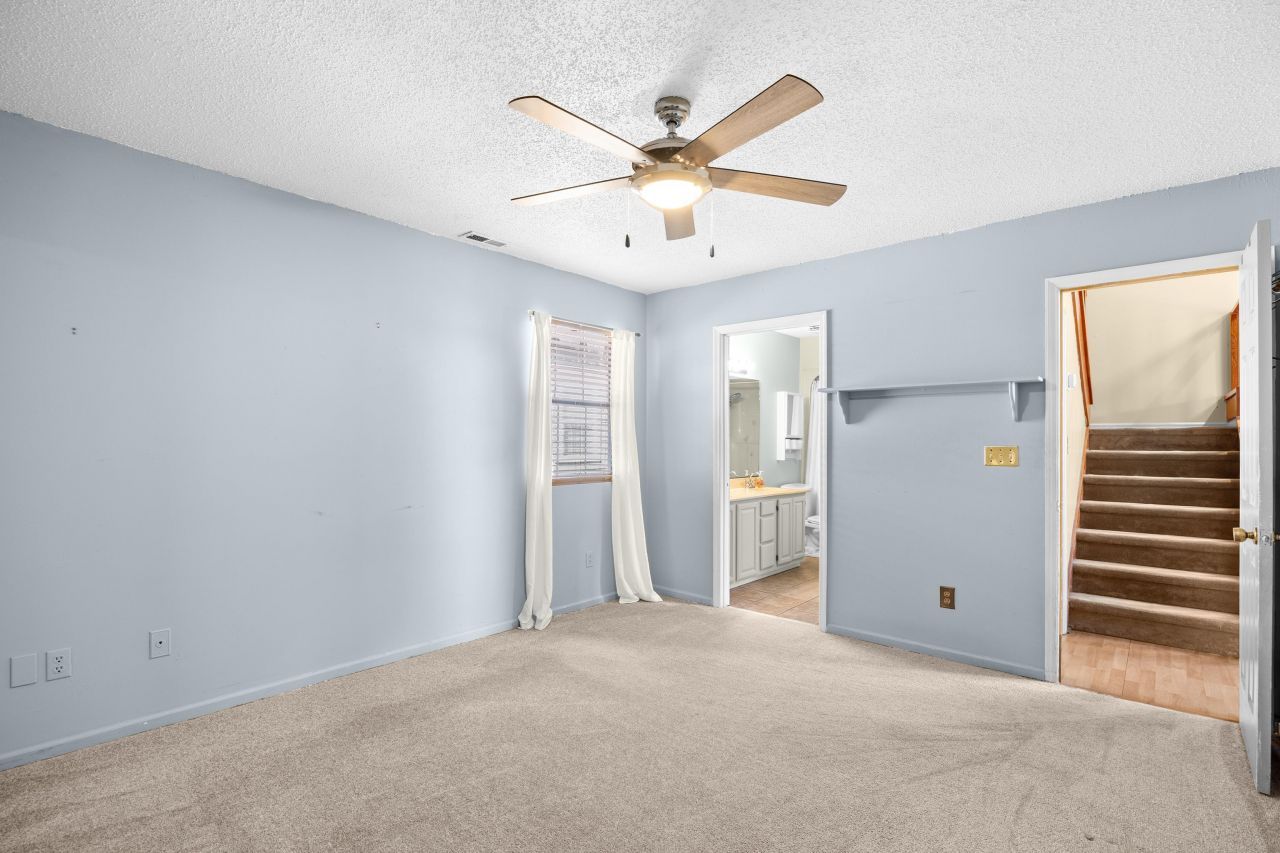 1004 Edge Dr.  Photo 24