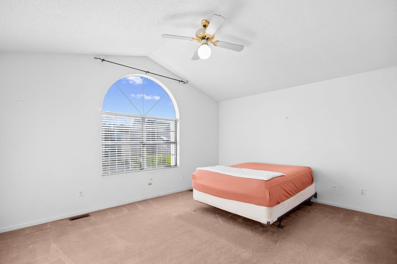 1004 Edge Dr.  Photo 28