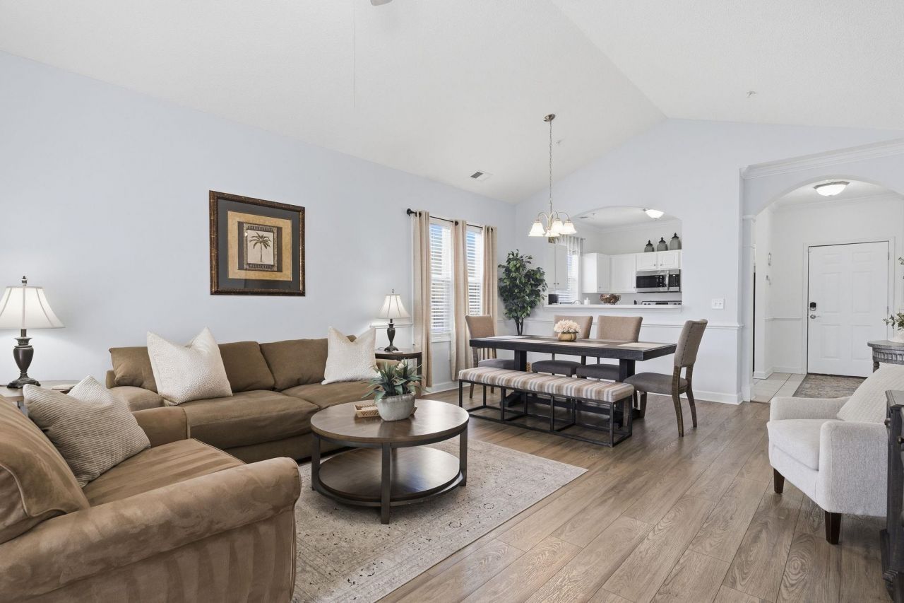 6015 Catalina Dr. Photo 10