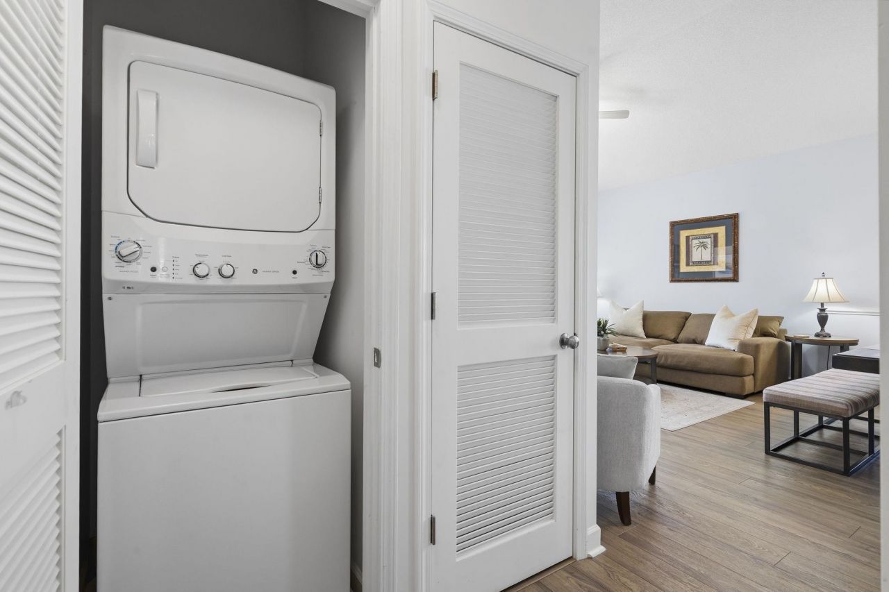 6015 Catalina Dr. Photo 23