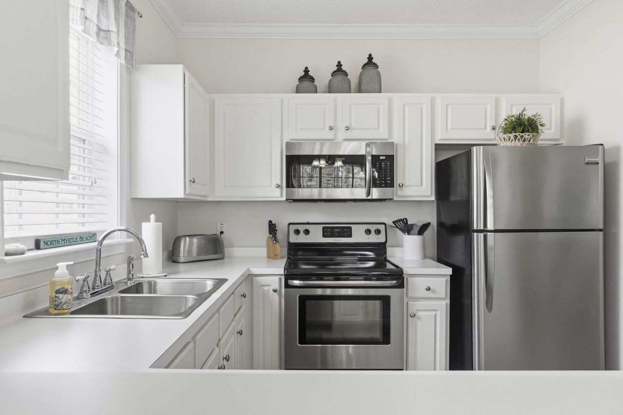 6015 Catalina Dr.  Photo 7