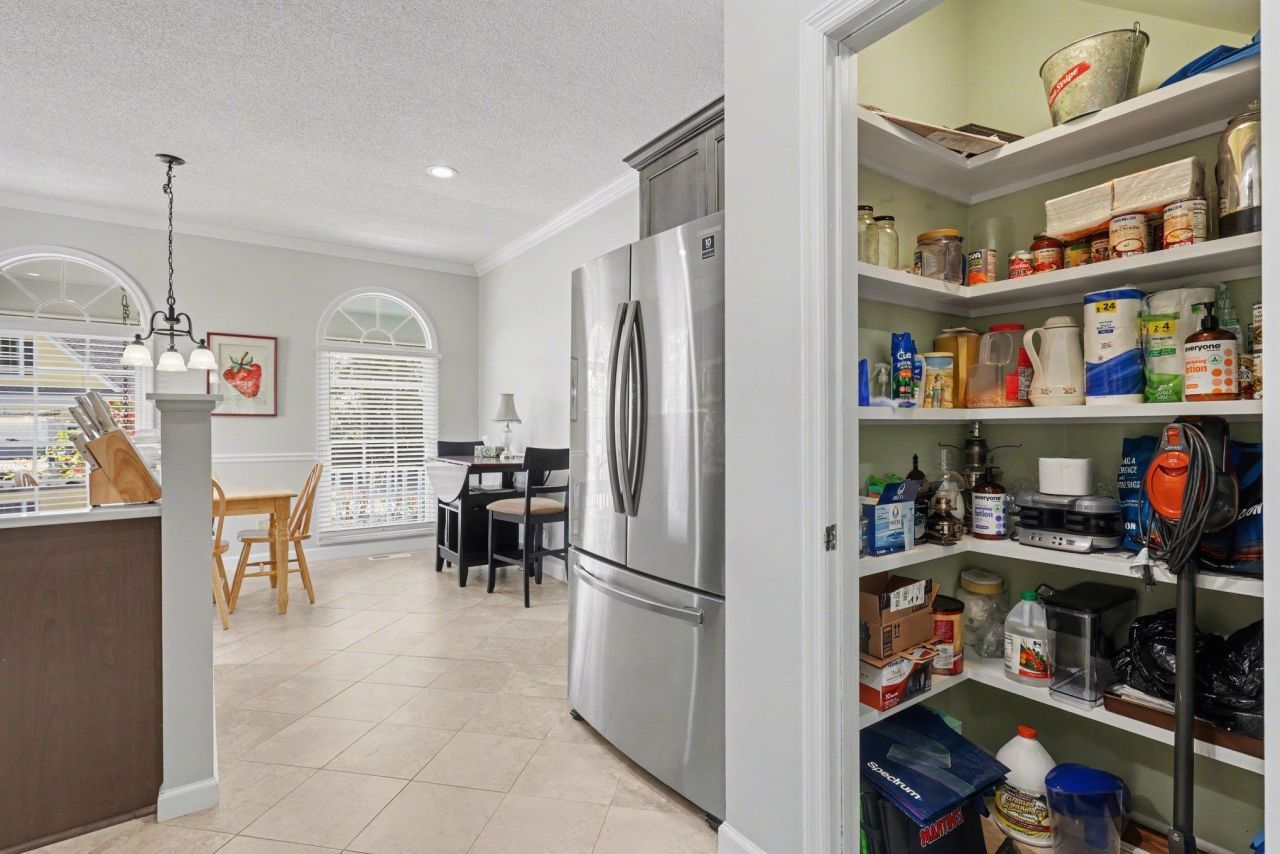 71 Turtle Creek Dr. Photo 12