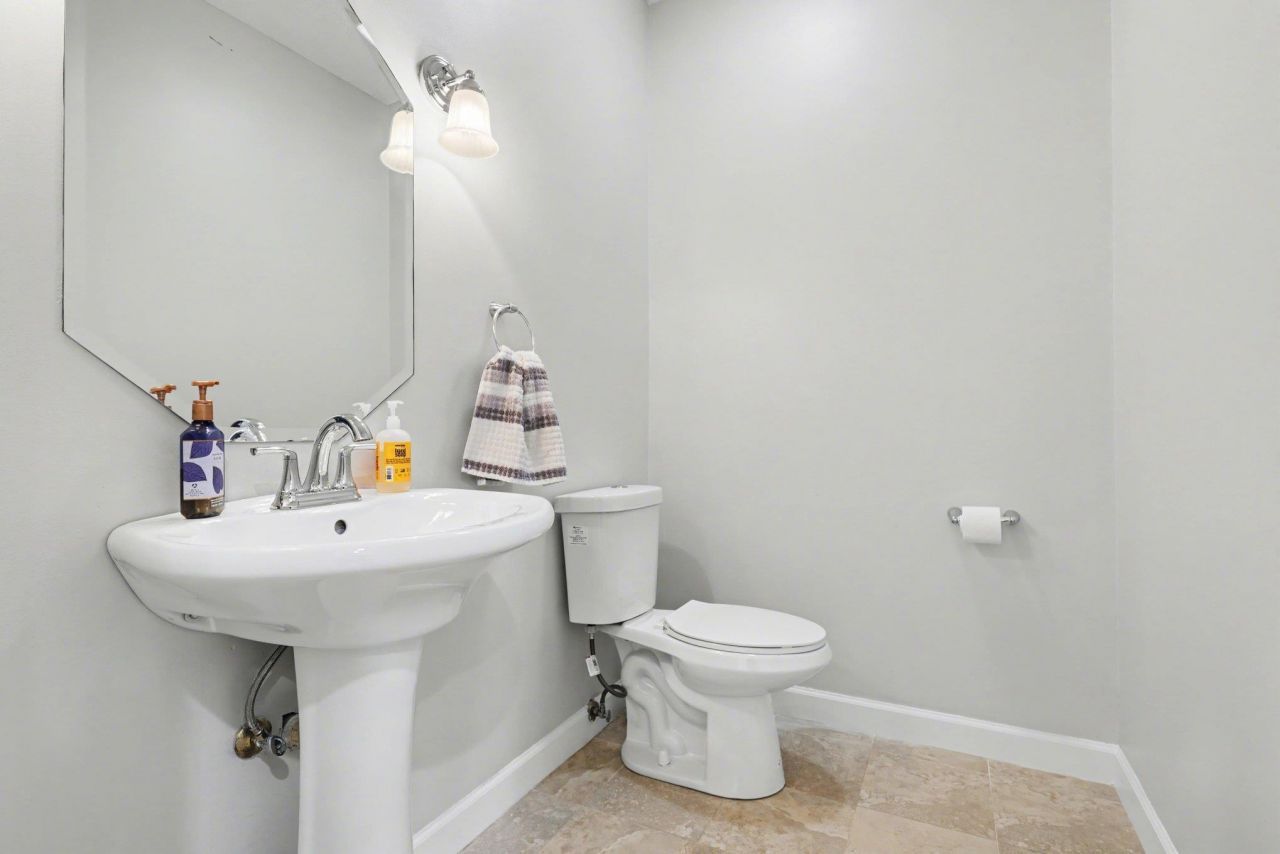 71 Turtle Creek Dr. Photo 13