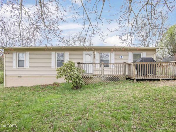 717 Bernard Ave, Rockwood, TN 37854