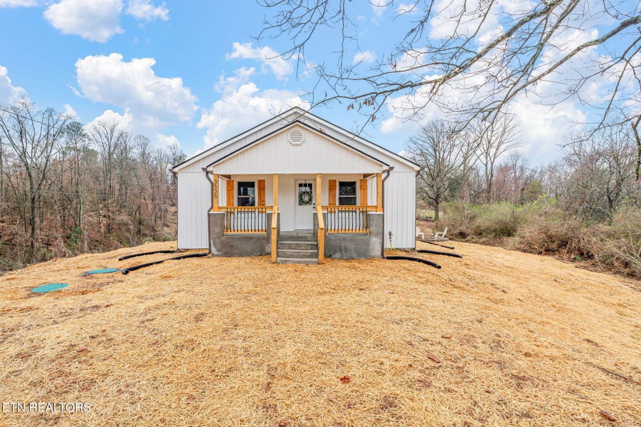 3535 Triple Oak St, Rockford, TN 37853 Main Photo